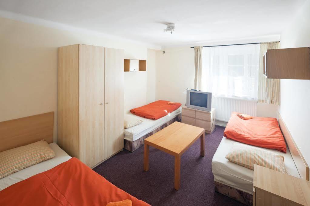 Pytloun Penzion Zeleny Haj Liberec Buitenkant foto